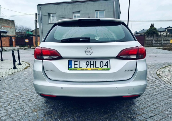 Opel Astra cena 49900 przebieg: 80000, rok produkcji 2019 z Łódź małe 46